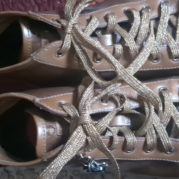 GUCCI* ladies size 38 hitop coated leather lace up round toe rubber sole sneaker - Picture 10 of 17